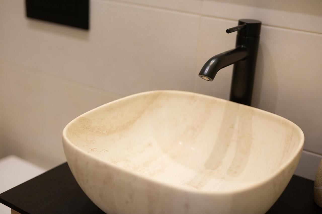 Apartman Placa Njivice Εξωτερικό φωτογραφία